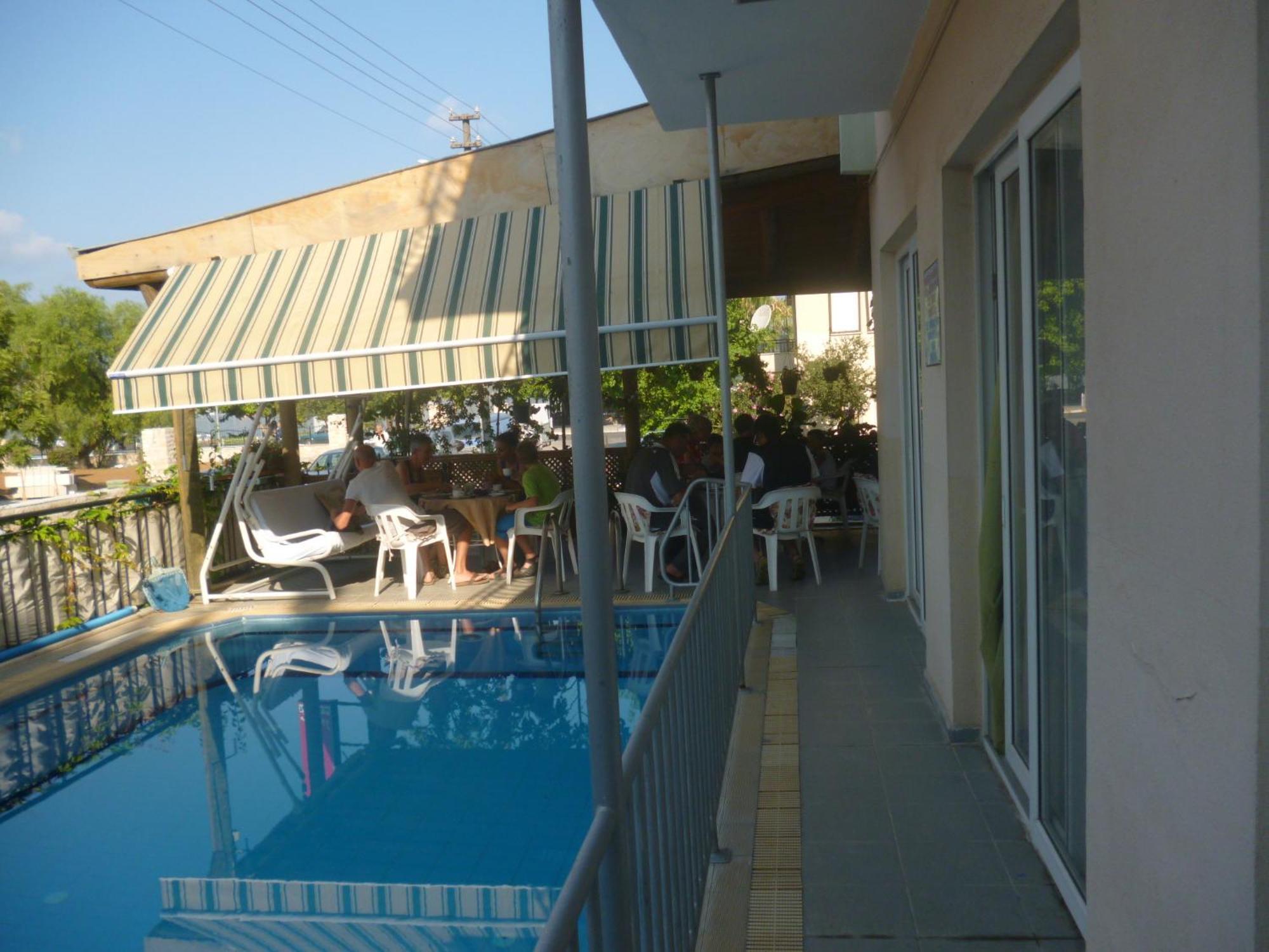Cicek Hotel & Apartments Fethiye Bagian luar foto